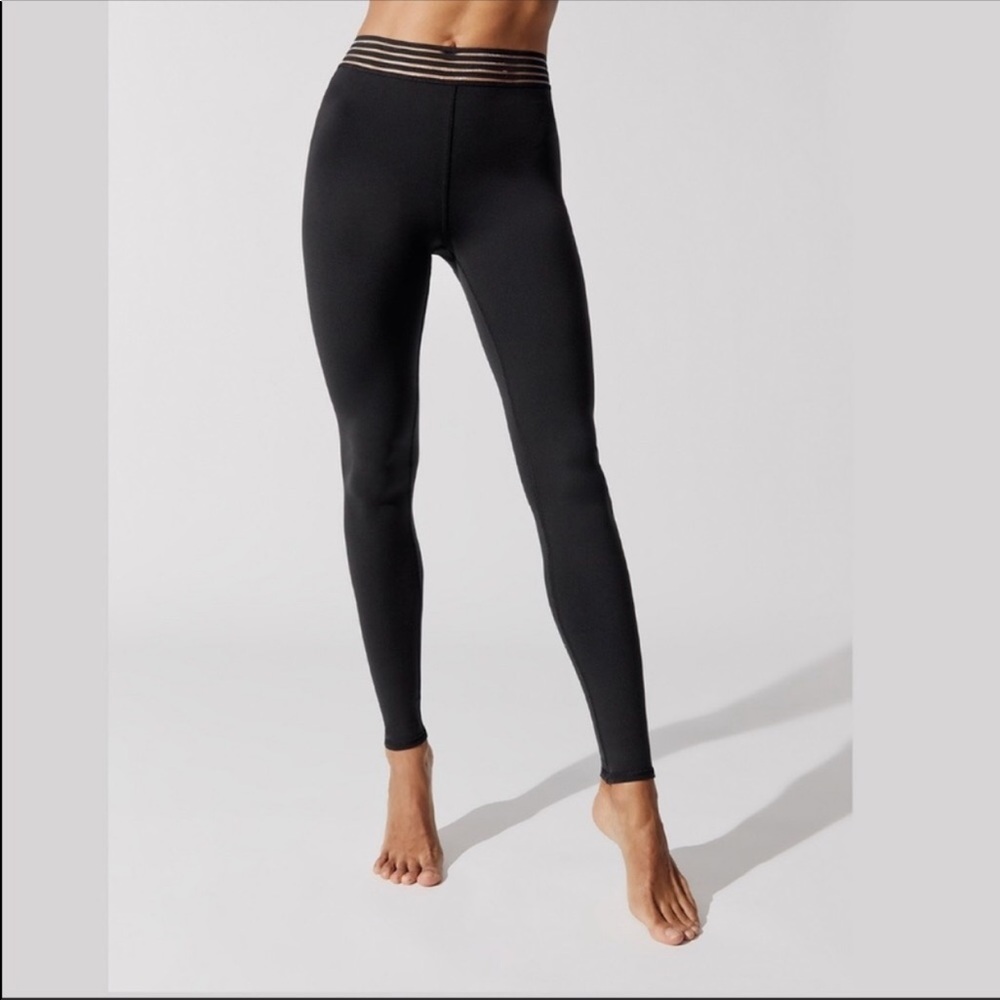 Alo Yoga High-Waist Black Legging